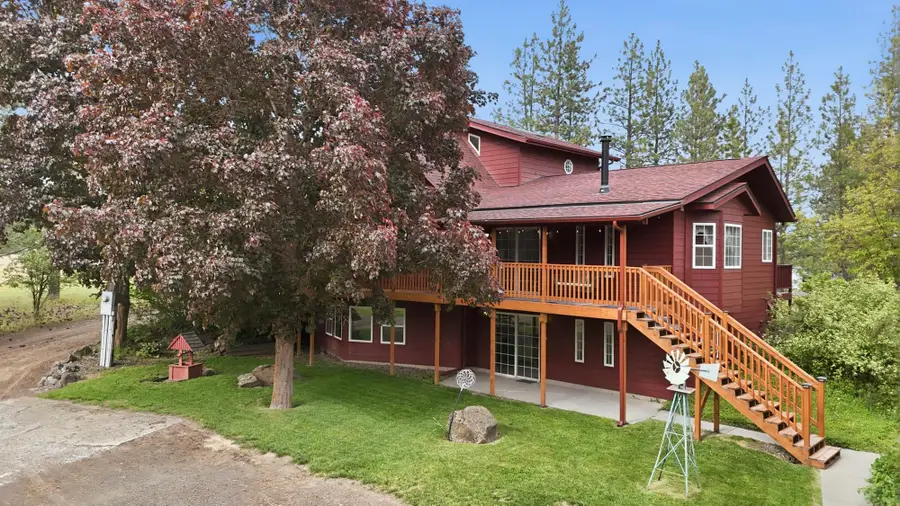 13804 N Christensen Rd, Nine Mile Falls, WA 99026 - #3