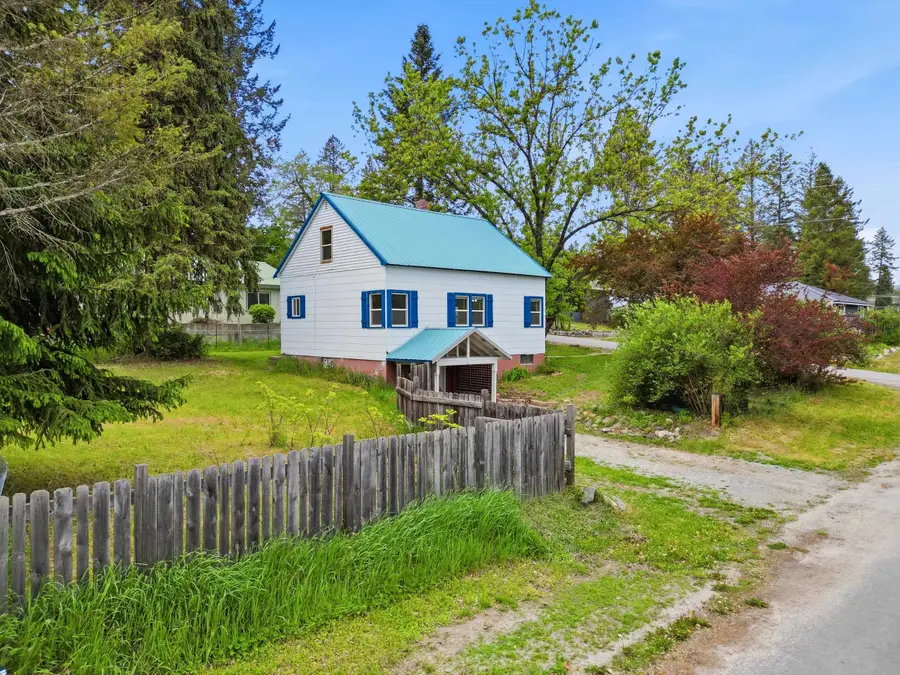 501 Larch St, Newport, WA 99156 - #2