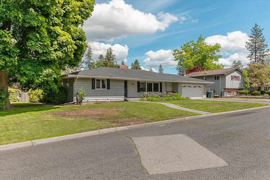 1915 E 38th Ave, Spokane, WA 99203 - #3