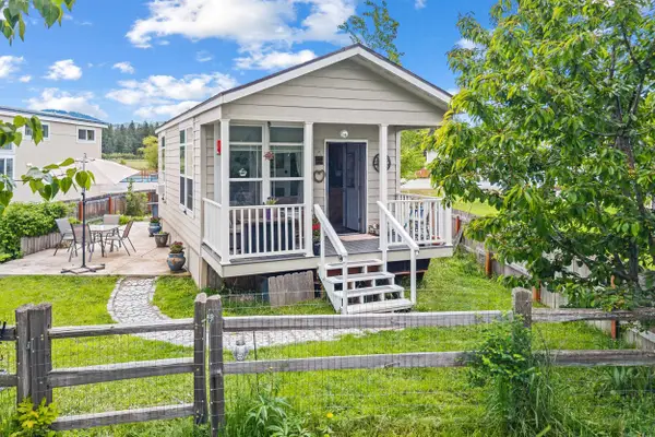 287 Guinevere Dr, Usk, WA 99180