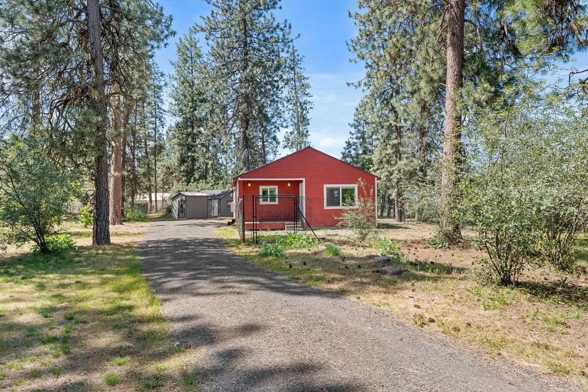 6449 Circle Dr, Nine Mile Falls, WA 99026 - #1