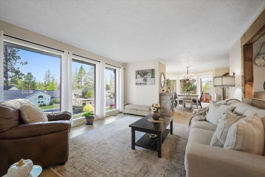 2107 S Scenic Blvd, Spokane, WA 99224 - #3