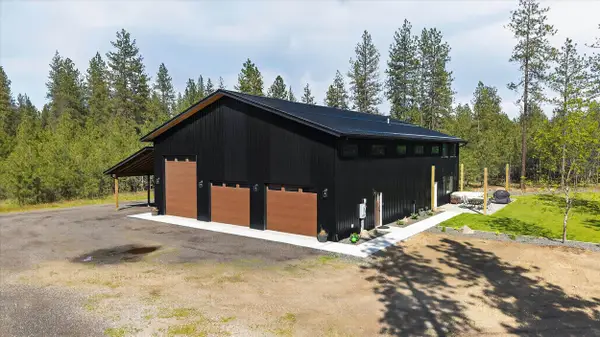 27422 N Hardesty Rd, Chattaroy, WA 99003