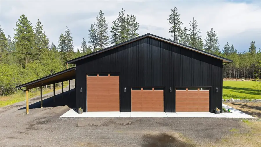 27422 N Hardesty Rd, Chattaroy, WA 99003 - #2