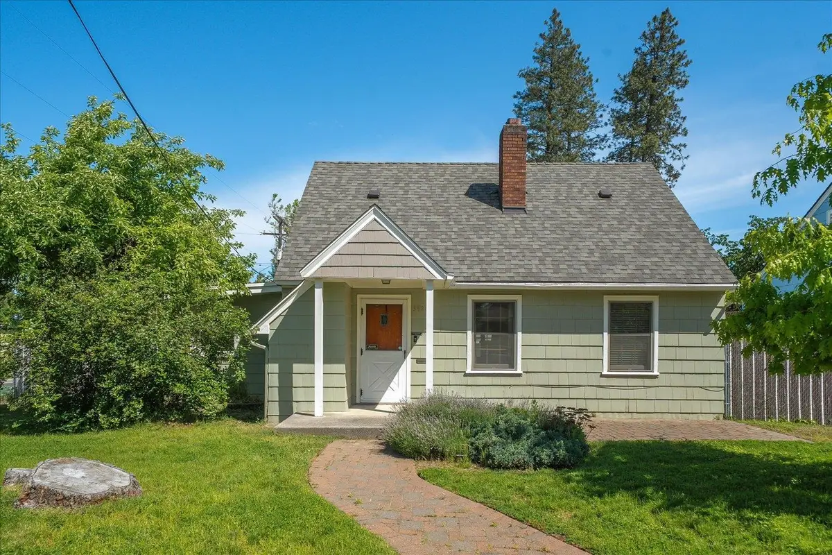 3528 W Glass Ave, Spokane, WA 99205 - #1