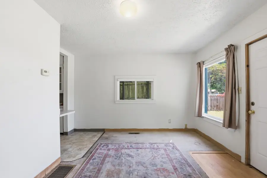 1314 E Montgomery Ave, Spokane, WA 99207 - #3