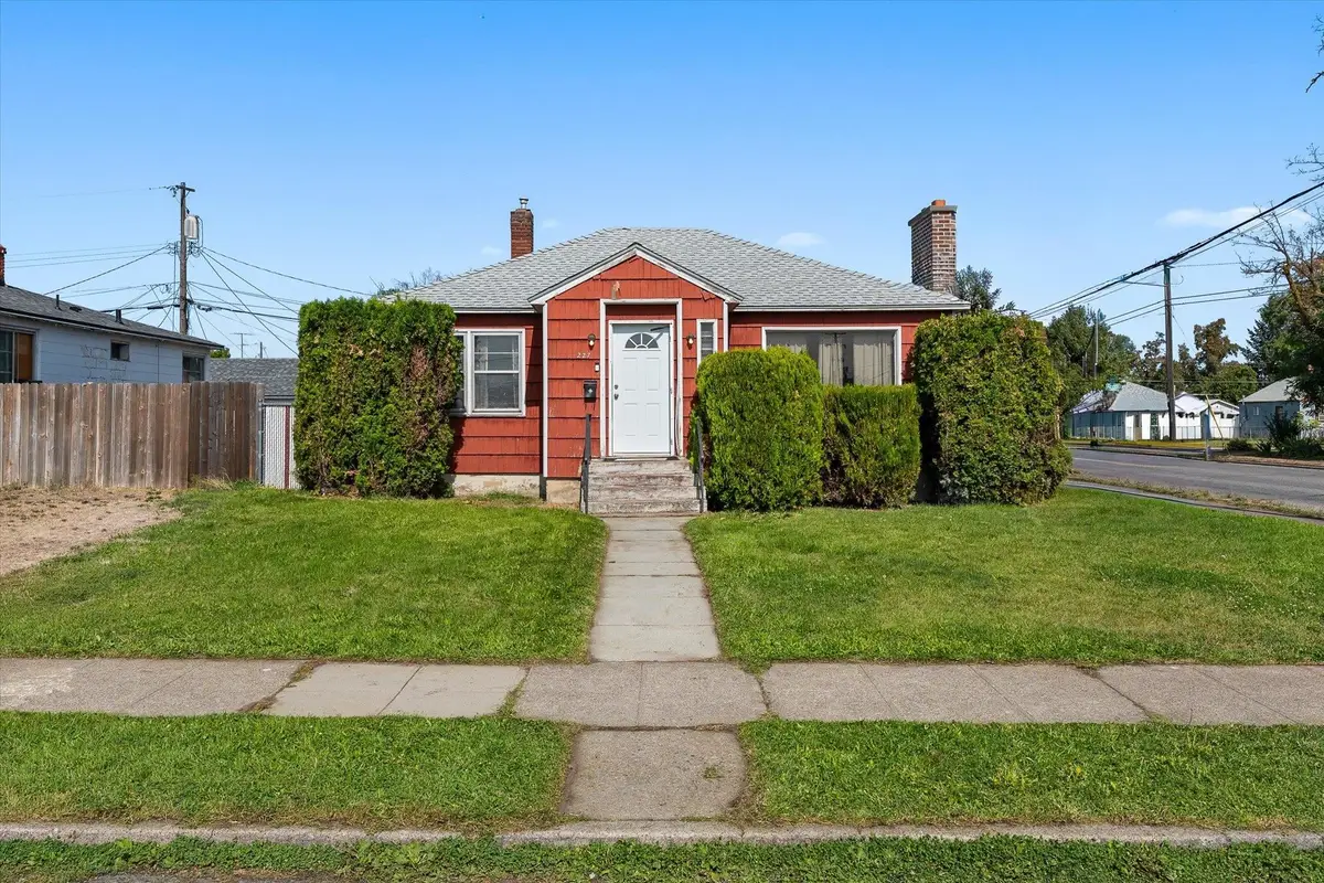 227 E E. Crown Ave, Spokane, WA 99207 - #1