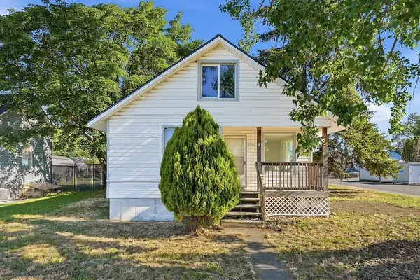 2129 E Desmet Ave, Spokane, WA 99202