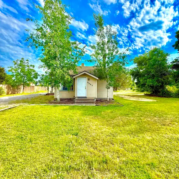 9002 E Sinto Ave, Spokane, WA 99212-2541