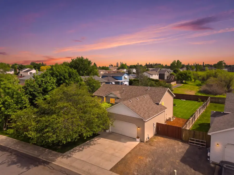 520 E Norma Lee Ave, Medical Lake, WA 99022 - #2
