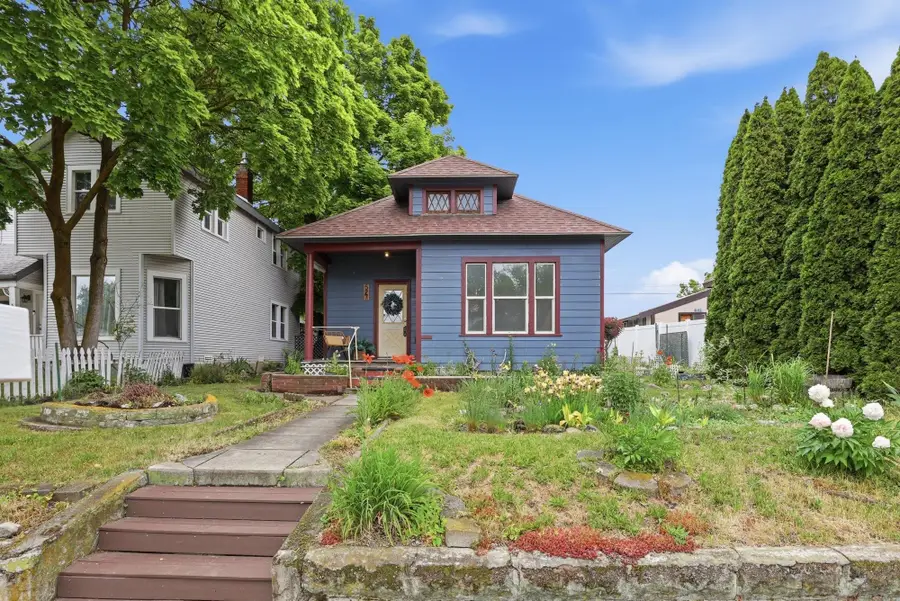 527 E Bridgeport Ave, Spokane, WA 99207 - #2