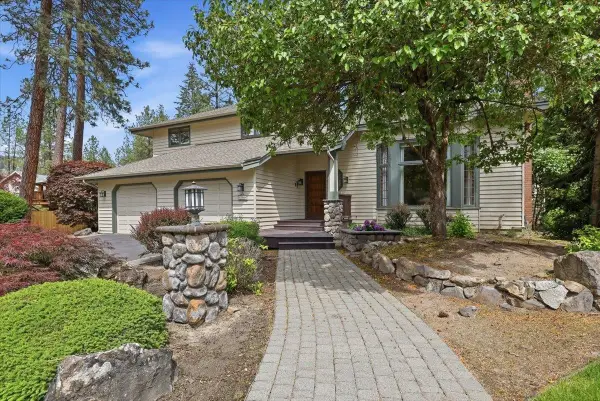 12006 N Hemlock St, Spokane, WA 99218