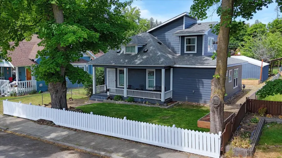 1610 W Grace Ave, Spokane, WA 99205 - #2
