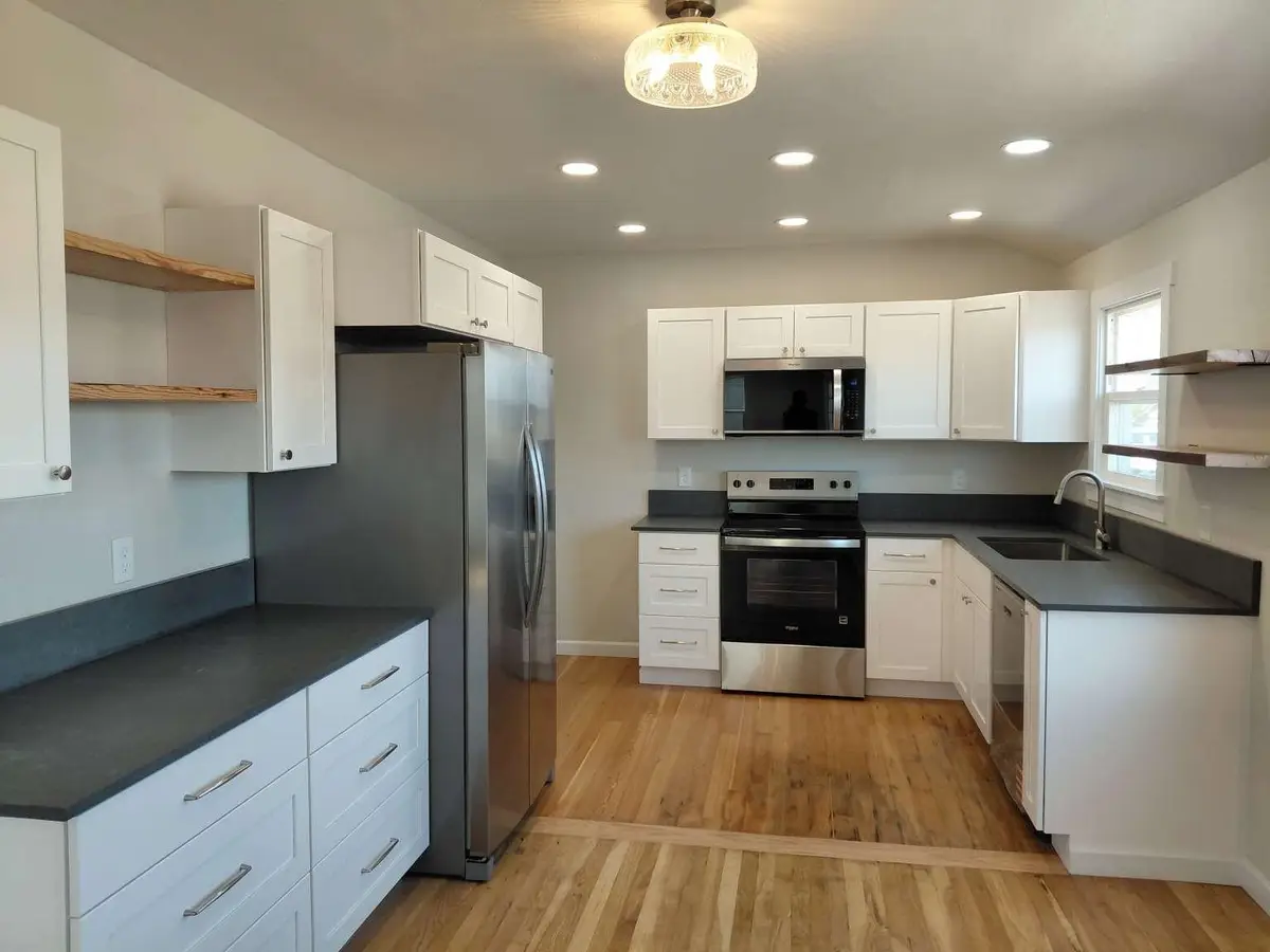 508 Roosevelt Dr, Grand Coulee, WA 99133 - #1
