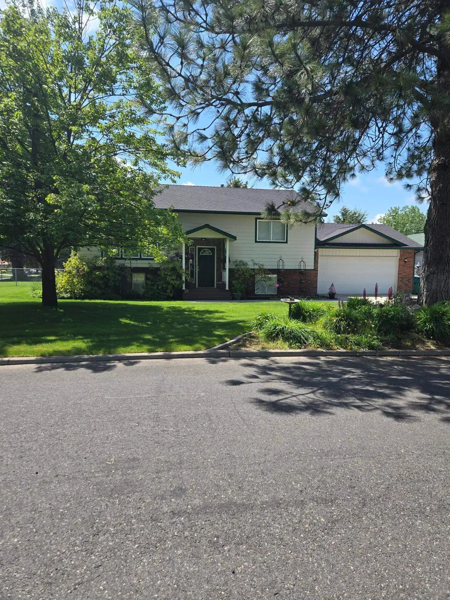 1306 E 3rd Ave, Deer Park, WA 99006-0000 - #2
