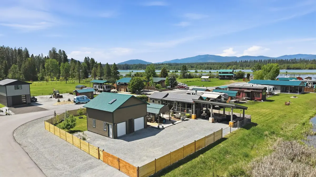 100 Guinevere Dr, Usk, WA 99180 - #1