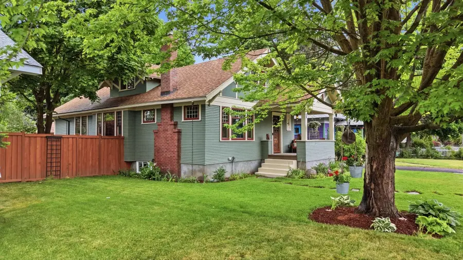 733 E 33rd Ave, Spokane, WA 99203 - #2