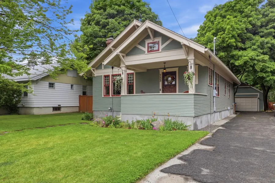 733 E 33rd Ave, Spokane, WA 99203 - #3