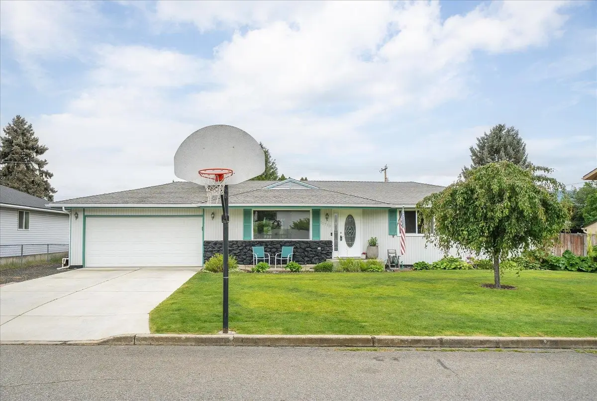 11712 E 31st Ave, Spokane, WA 99206 - #1