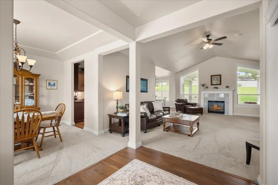 9302 W Floyd Dr, Cheney, WA 99004 - #3