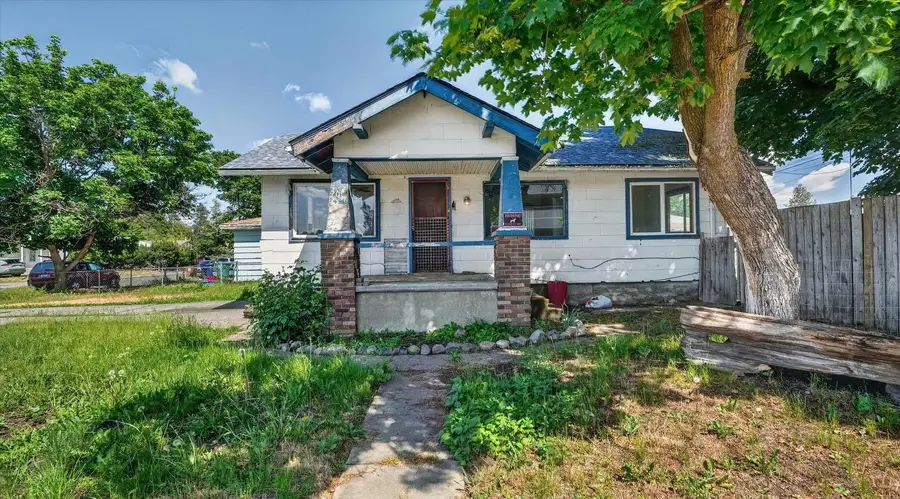 5016 N Lidgerwood St, Spokane, WA 99207 - #2