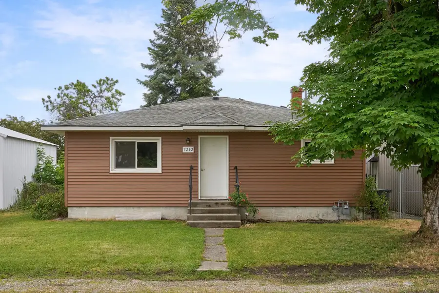 1212 N Bessie Rd, Spokane Valley, WA 99212 - #2