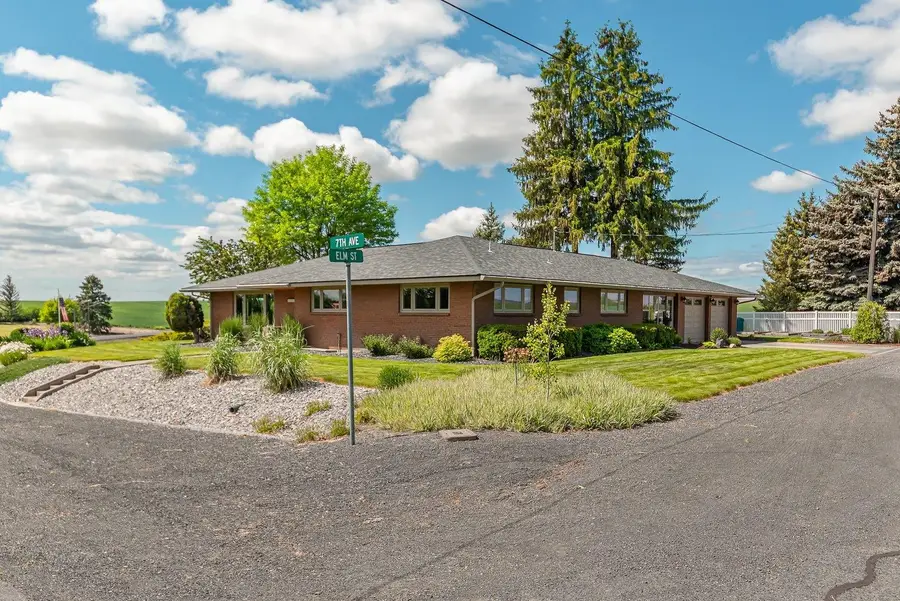 17 N 7th St, Almira, WA 99103 - #2