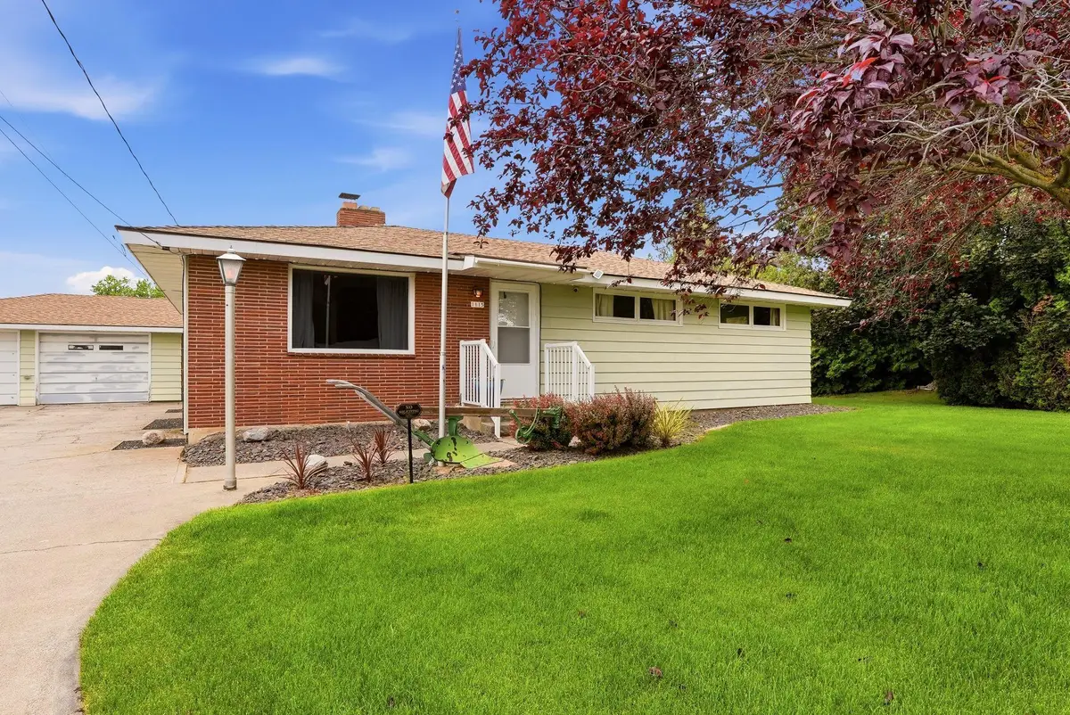 1115 N Balfour Ct, Spokane, WA 99206 - #1