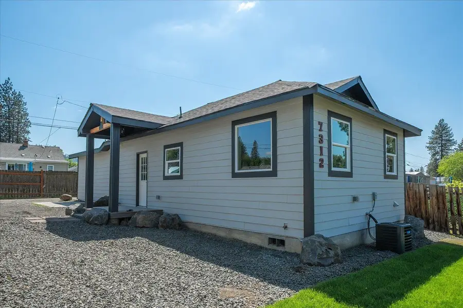 7312 E 4th Ave, Spokane Valley, WA 99212 - #3
