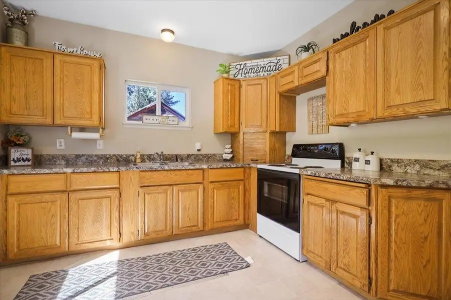 8323 W Mission Rd, Spokane, WA 99224 - #2