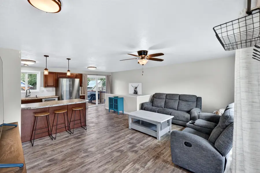 415 S Scott Ave, Newport, WA 99156 - #3
