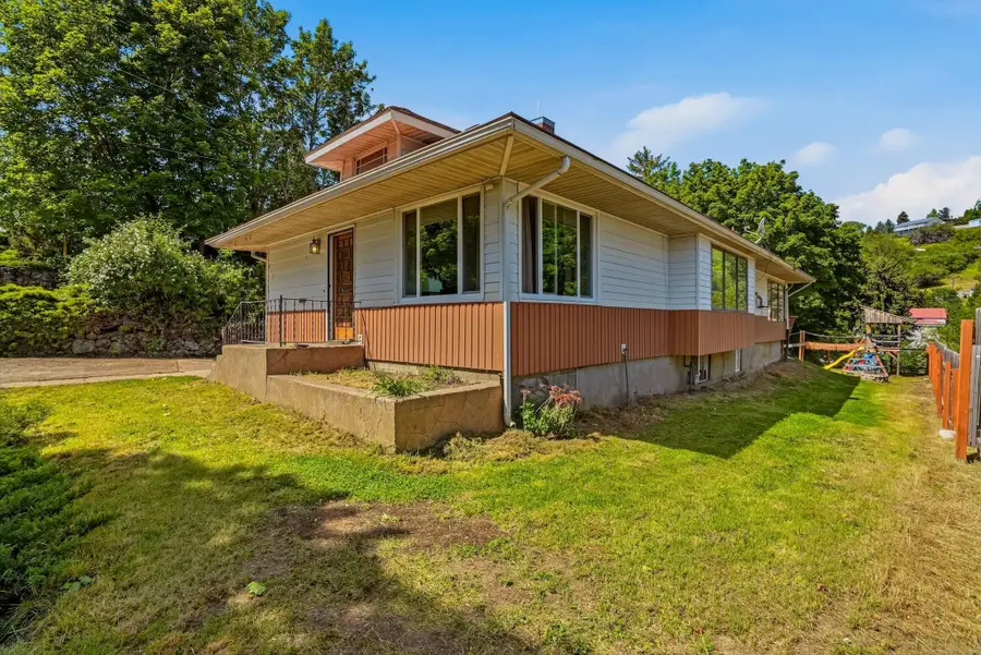 812 S Lake St, Colfax, WA 99111 - #3