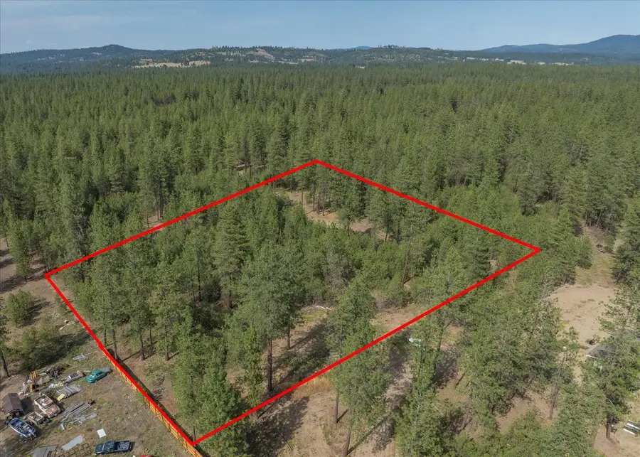 5123 E Chattaroy Rd, Chattaroy, WA 99003 - #3