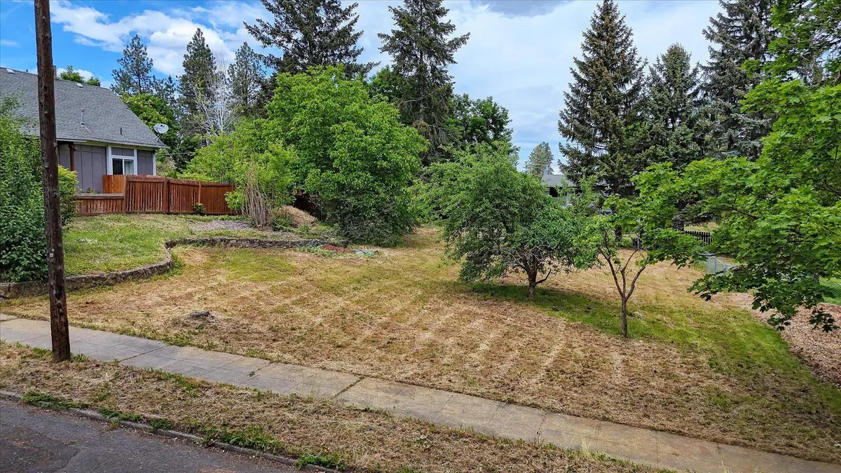 2013 E 14th Ave, Spokane, WA 99202 - #1