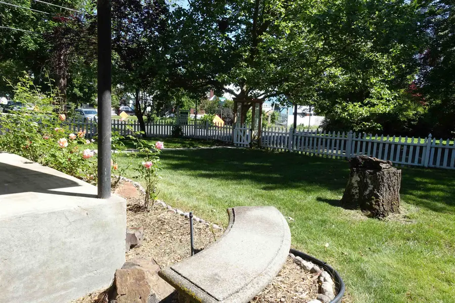 206 W Waverly Pl, Spokane, WA 99205 - #3