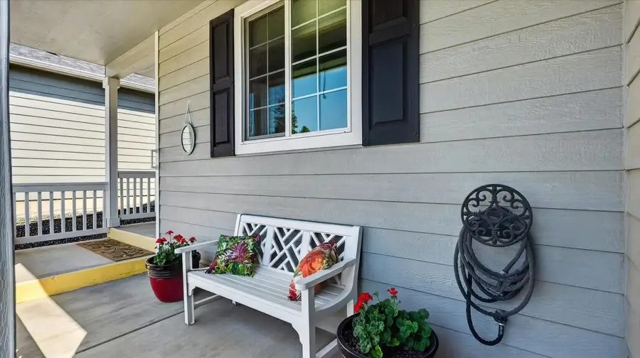 821 E Paske Rd, Colbert, WA 99005 - #2