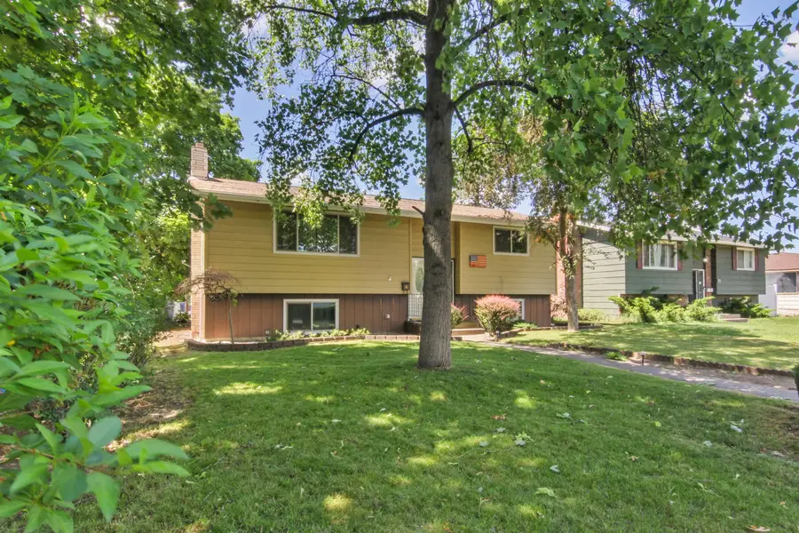6117 N Whitehouse St, Spokane, WA 99205 - #2