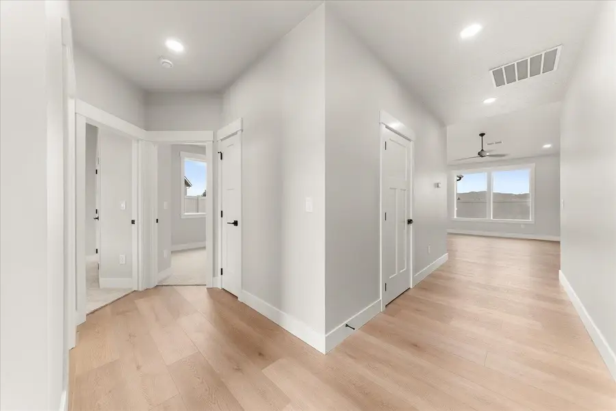 18191 N Morton Ct, Colbert, WA 99005 - #3