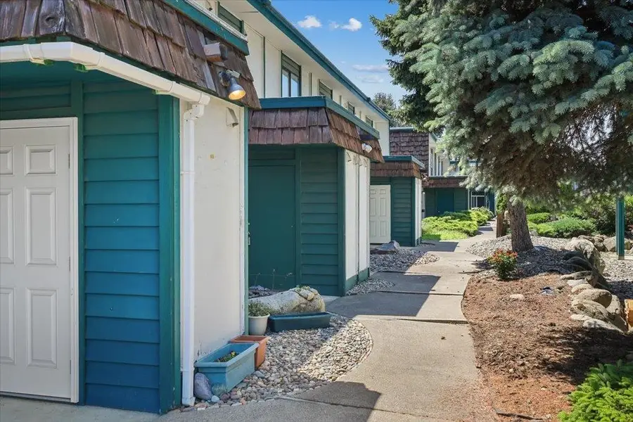 2121 E Upriver Dr #62, Spokane, WA 99207 - #3