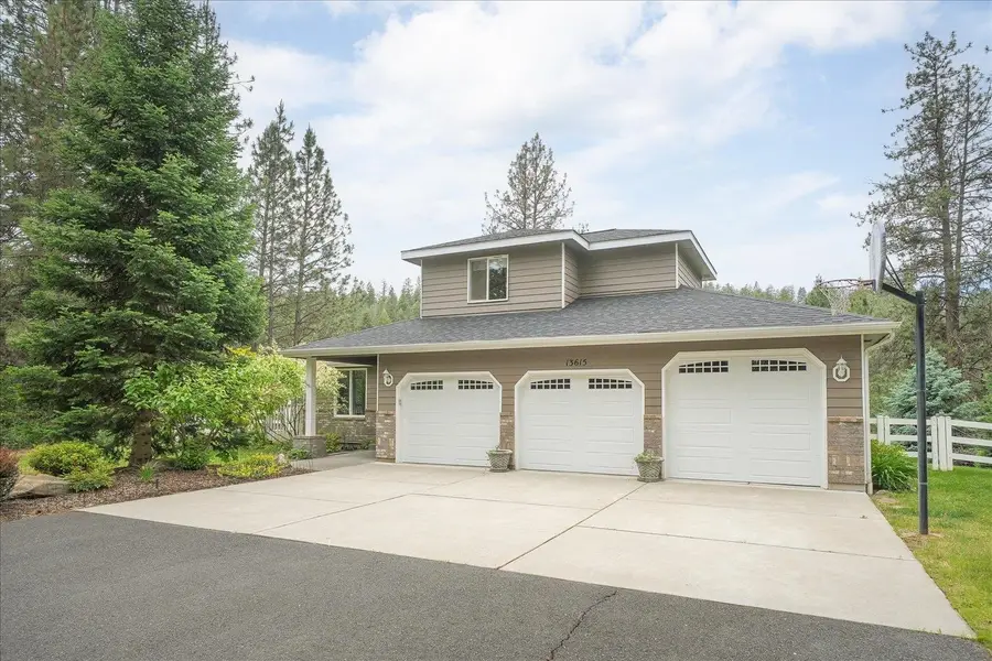 13615 W Charles Rd, Nine Mile Falls, WA 99026 - #2