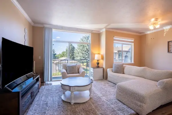 22855 E Country Vista Dr #Unit 352, Liberty Lake, WA 99019