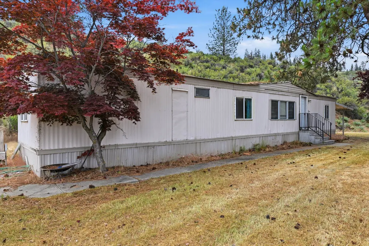 31884 E Phillips Ln, Davenport, WA 99122 - #1
