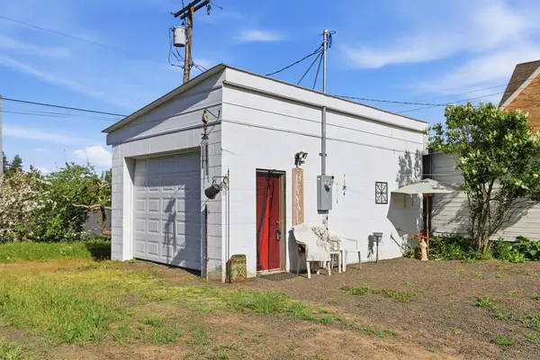 321 S Crosby St, Tekoa, WA 99033