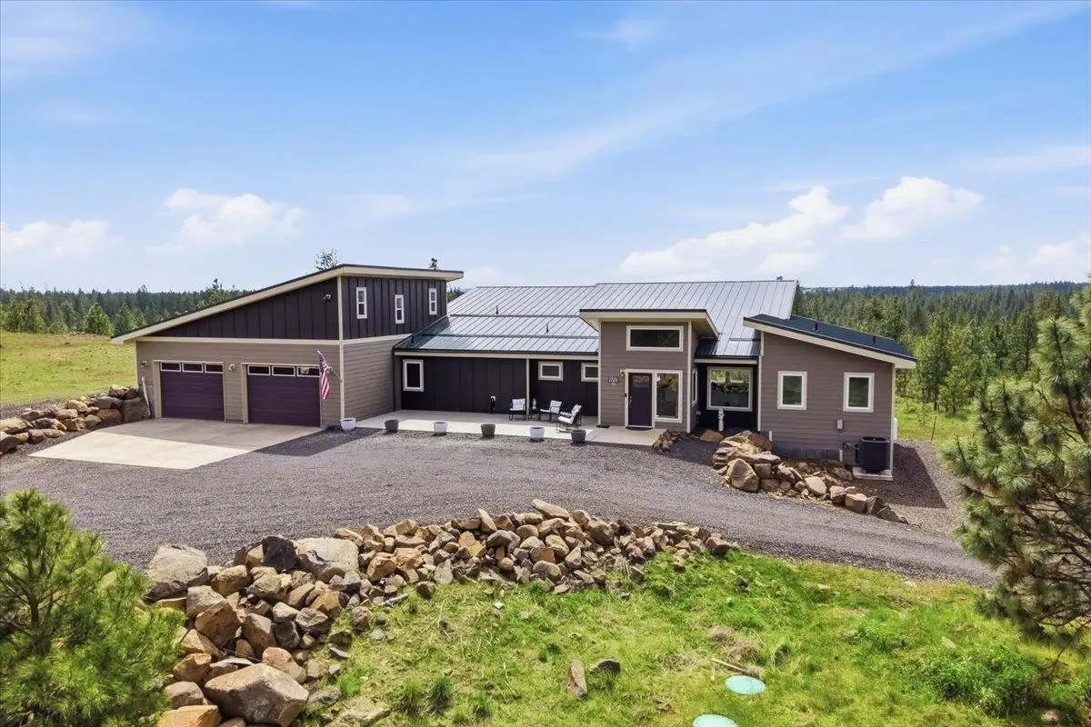 14711 W Jacobs Rd, Spokane, WA 99224 - #1
