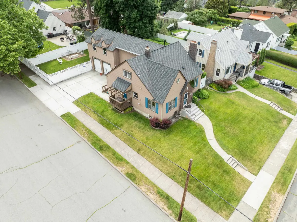 1103 W 27th Ave, Spokane, WA 99203 - #1