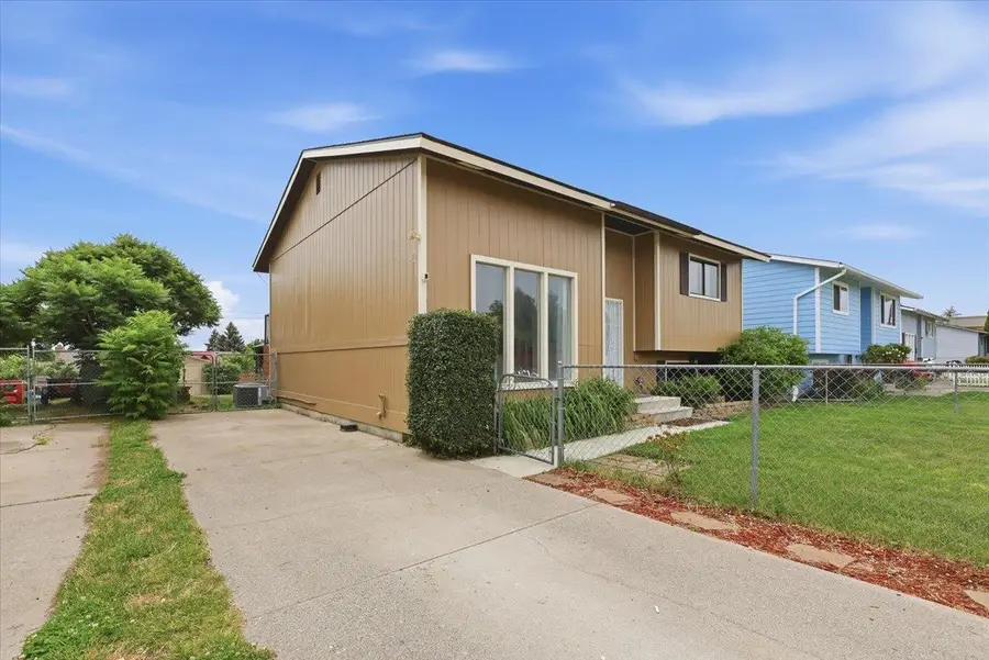 3314 E Courtland Ave, Spokane, WA 99207 - #3