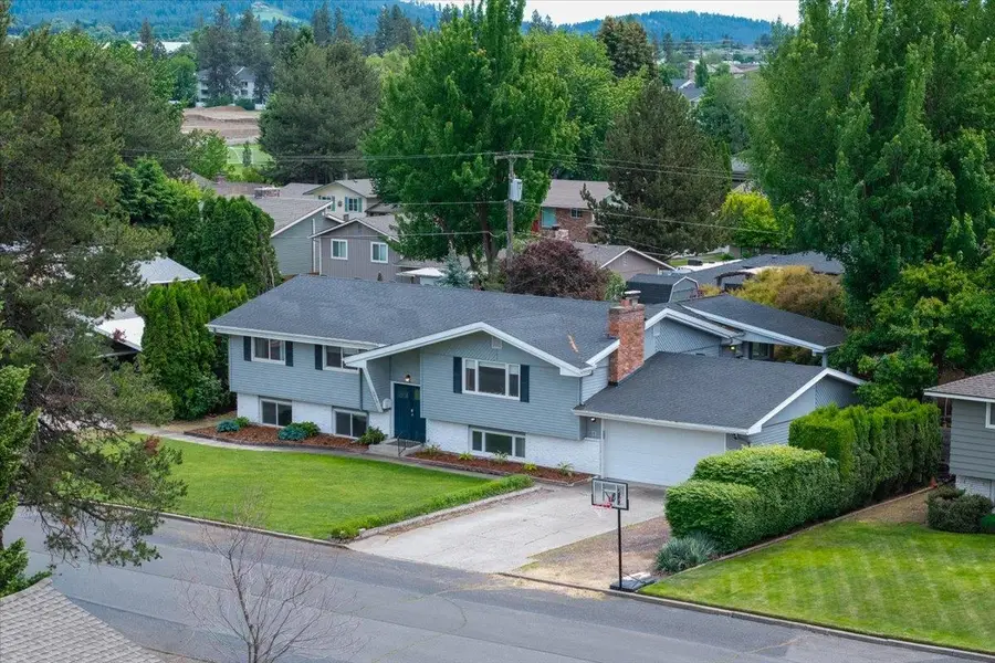 2416 E 46th Ave, Spokane, WA 99223 - #2