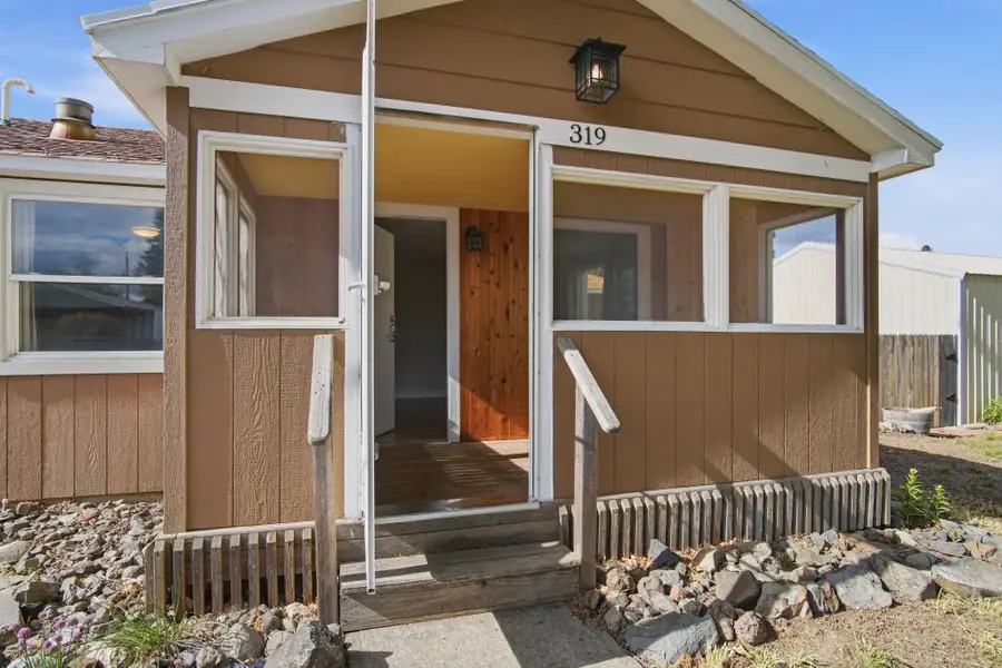 319 E Spence St, Medical Lake, WA 99022 - #2