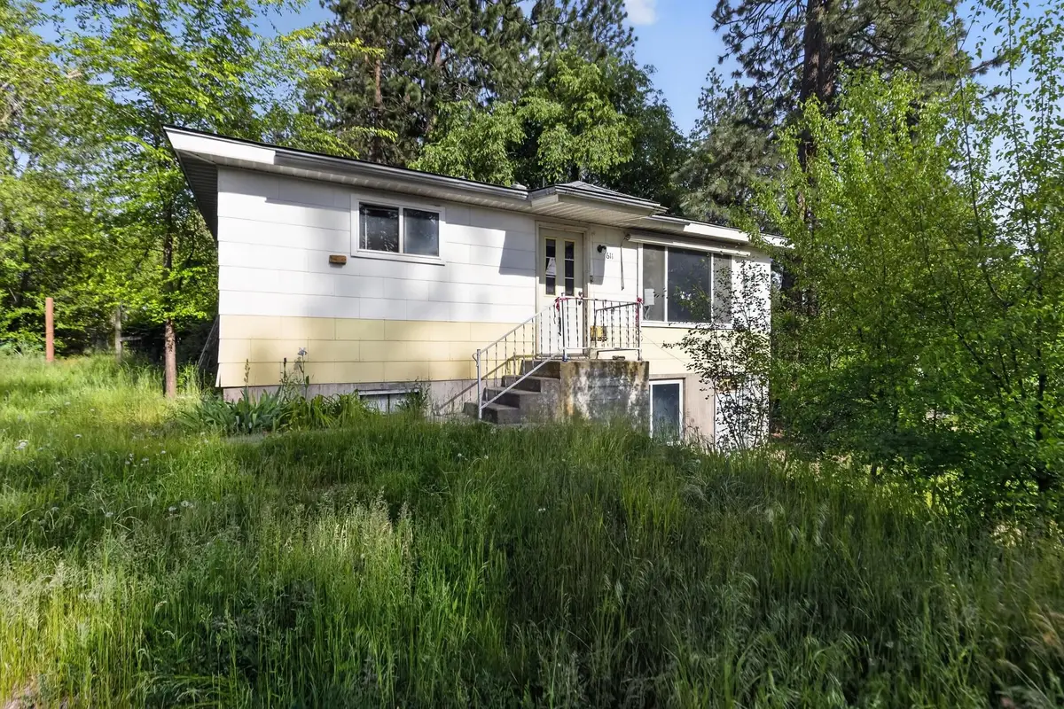 611 S Farr Rd, Spokane Valley, WA 99206-4745 - #1