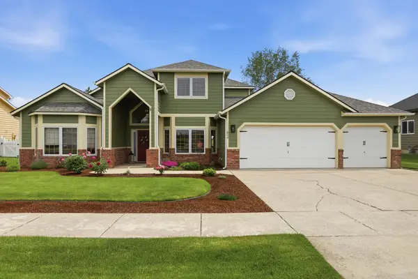 814 N High Desert Dr, Deer Park, WA 99006